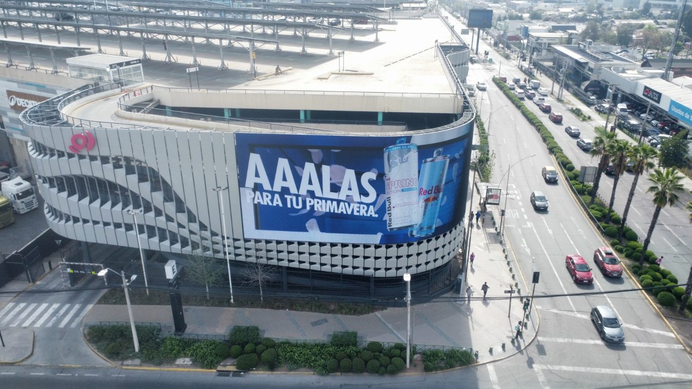 Vista general del centro comercial y el Deck Líder